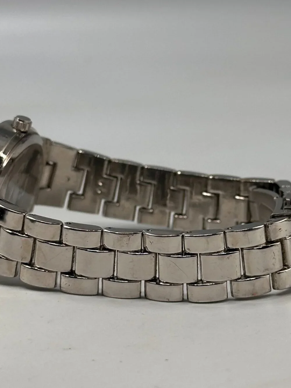3/$30 Womens Clear Rhinestone Bezel Watch Silver Tone White Dial 28MM 8